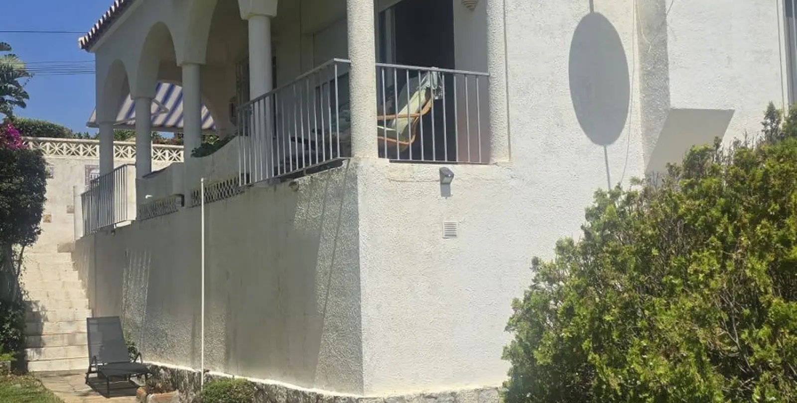 Sale of detached villa in Marbesa 2