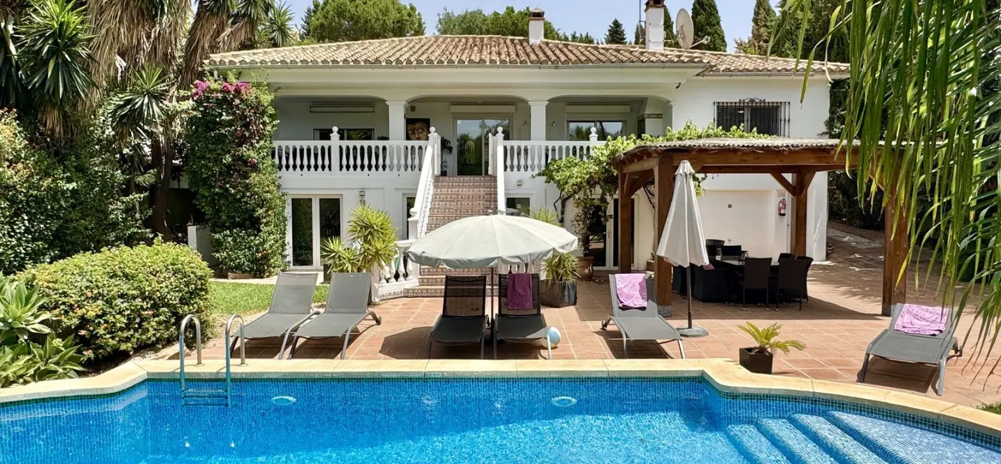 Sale of detached villa in Sierrezuela 2