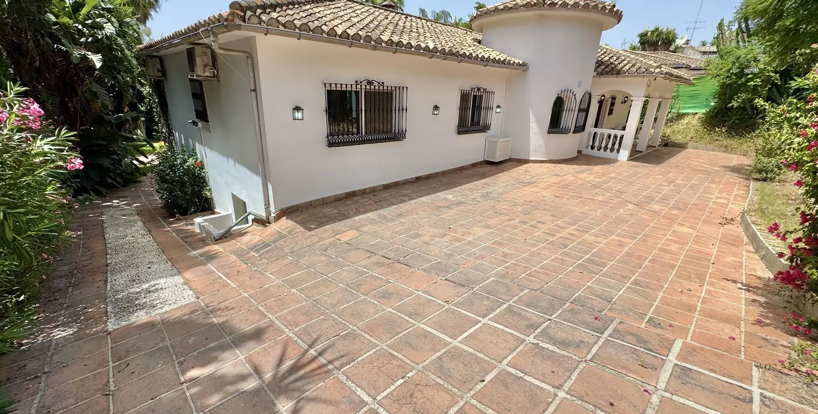 Sale of detached villa in Sierrezuela 5