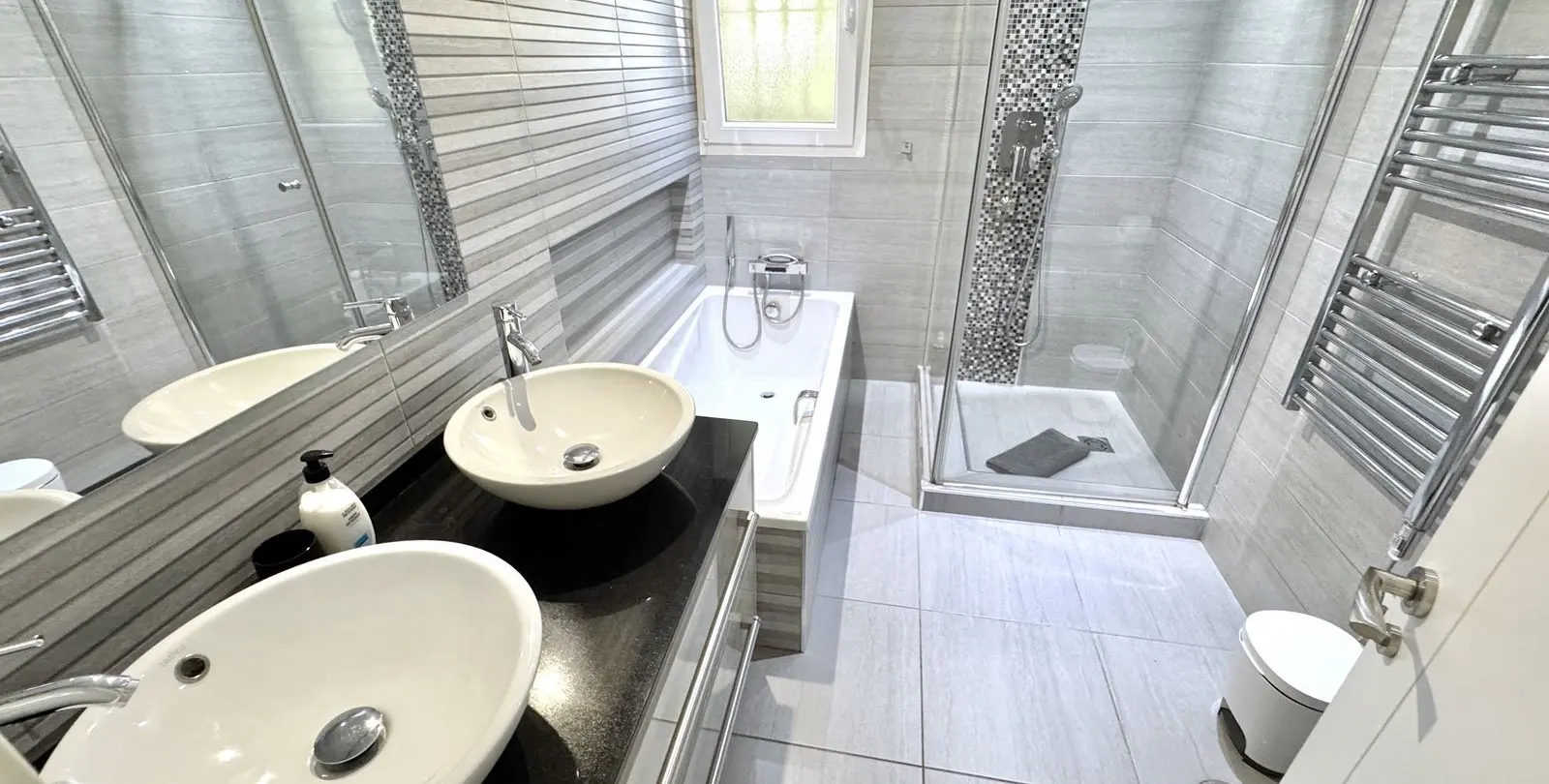 Sale of detached villa in Sierrezuela 16