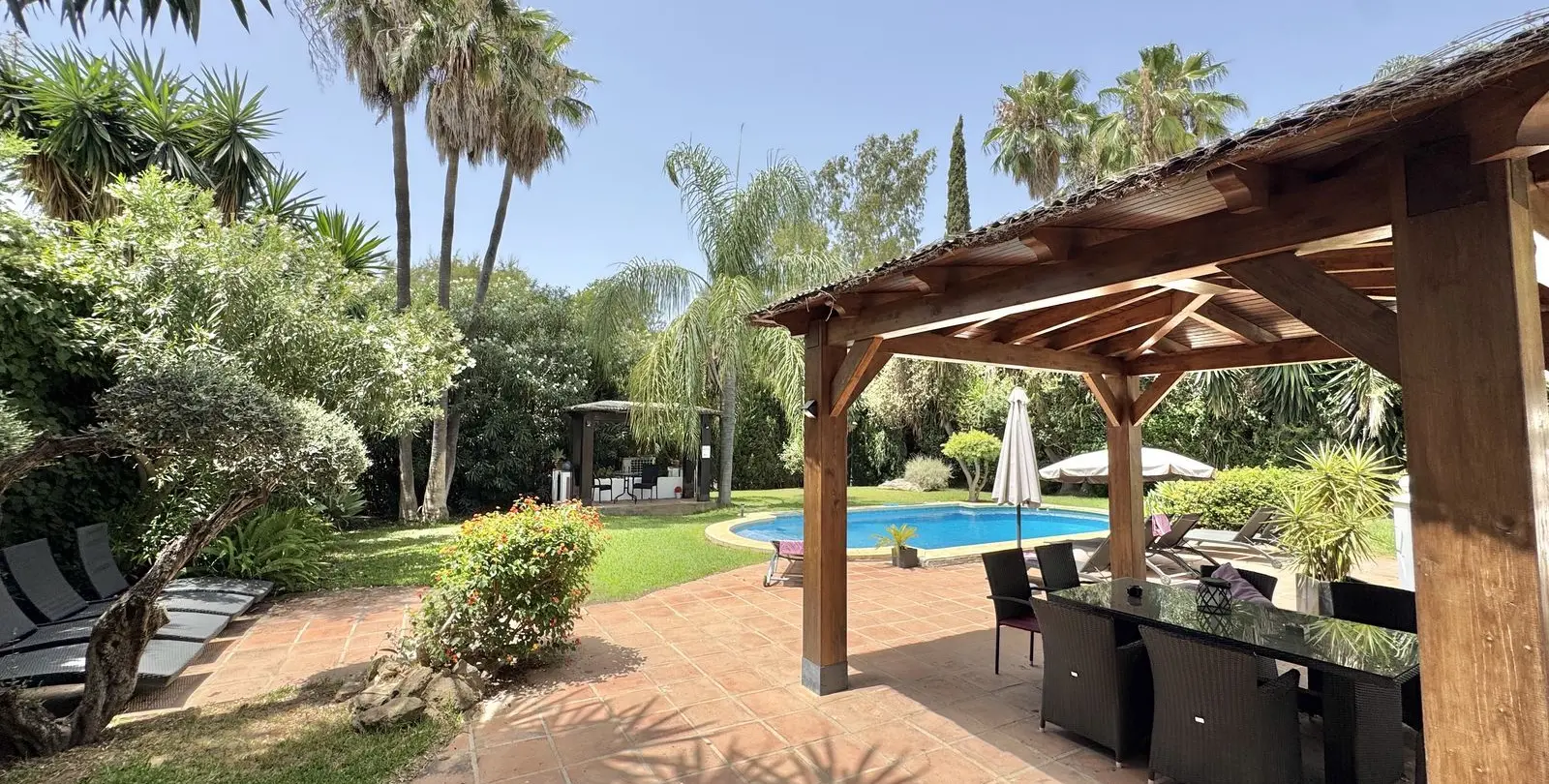 Sale of detached villa in Sierrezuela 20