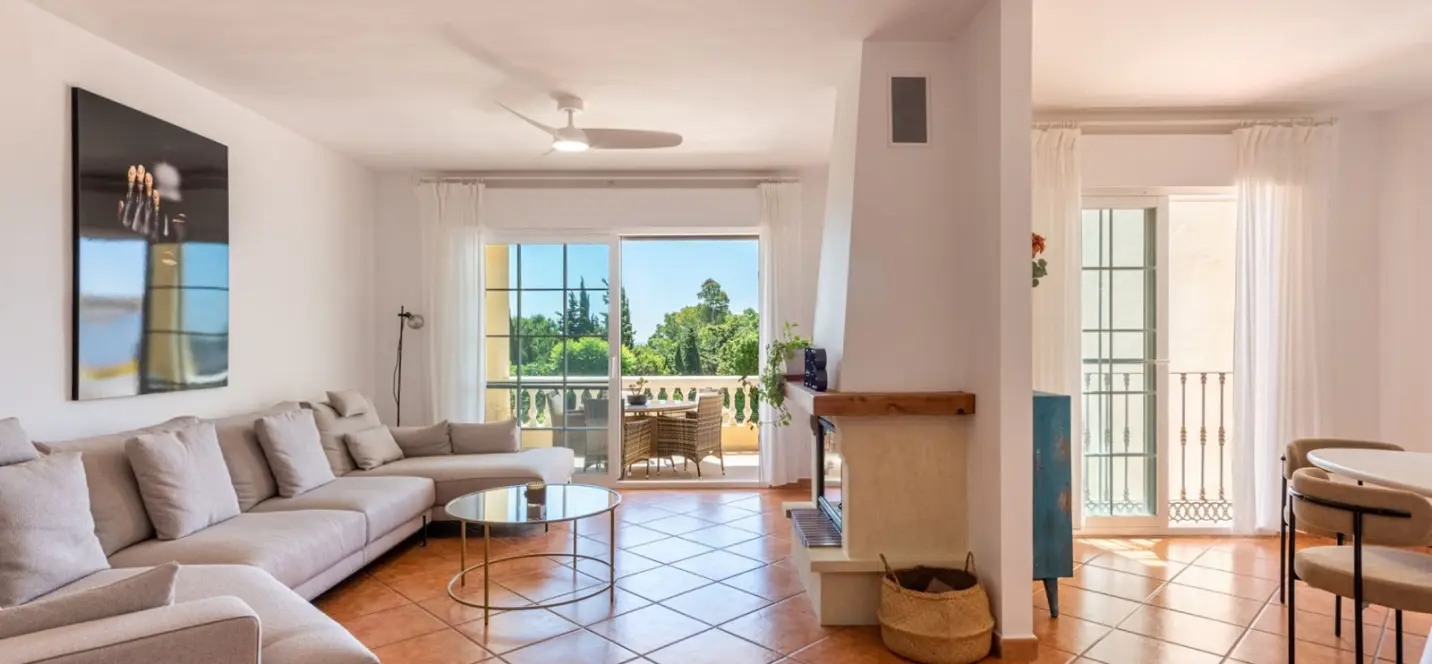 Venta de villa independiente en Estepona 2