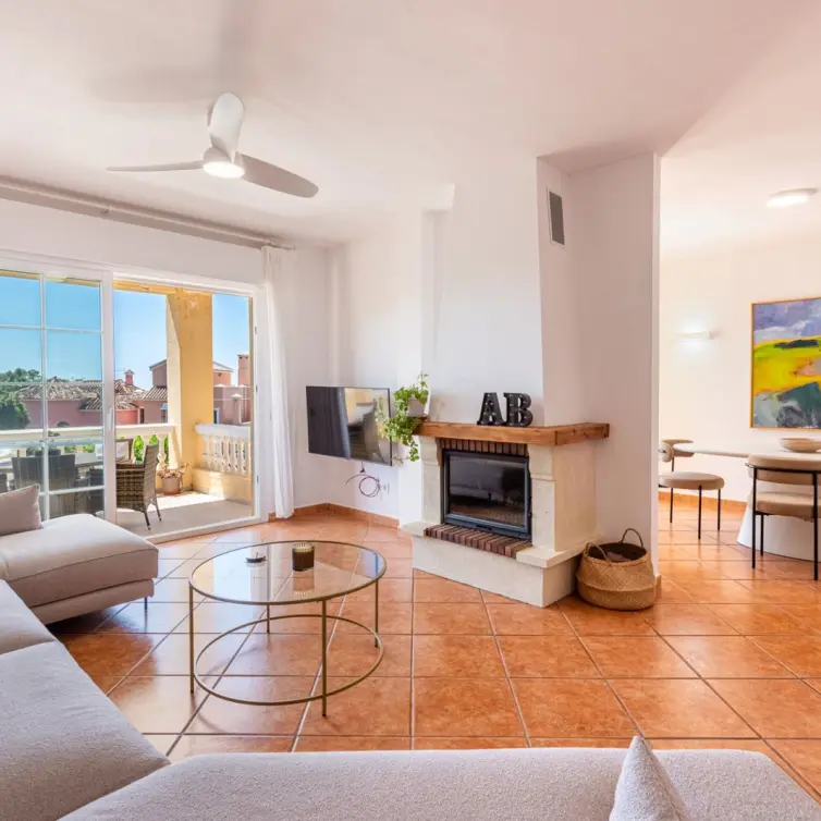 Venta de villa independiente en Estepona