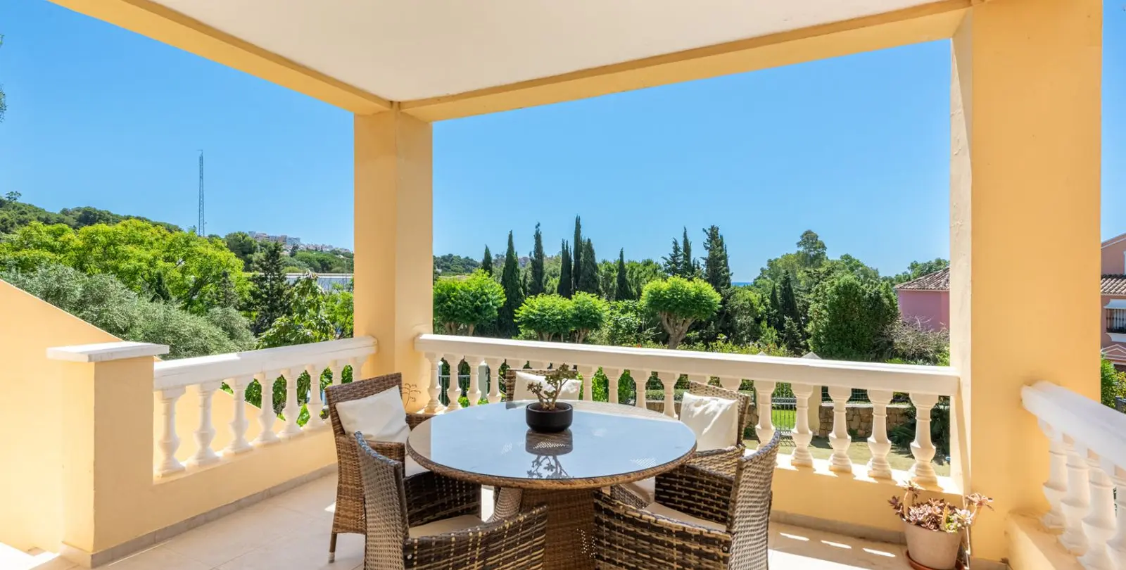 Venta de villa independiente en Estepona 8