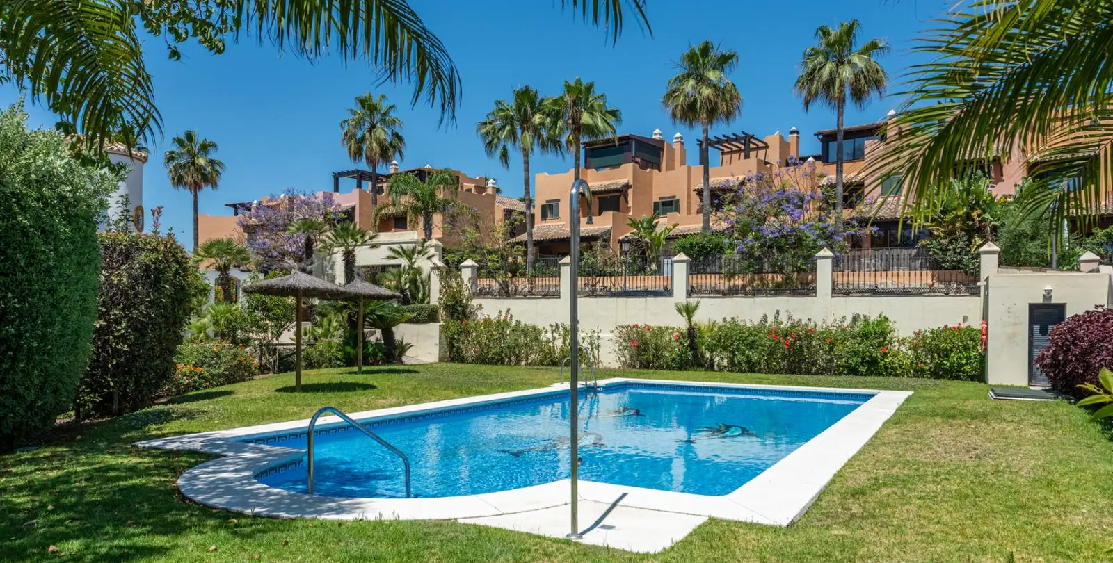 Venta de villa independiente en Estepona 30