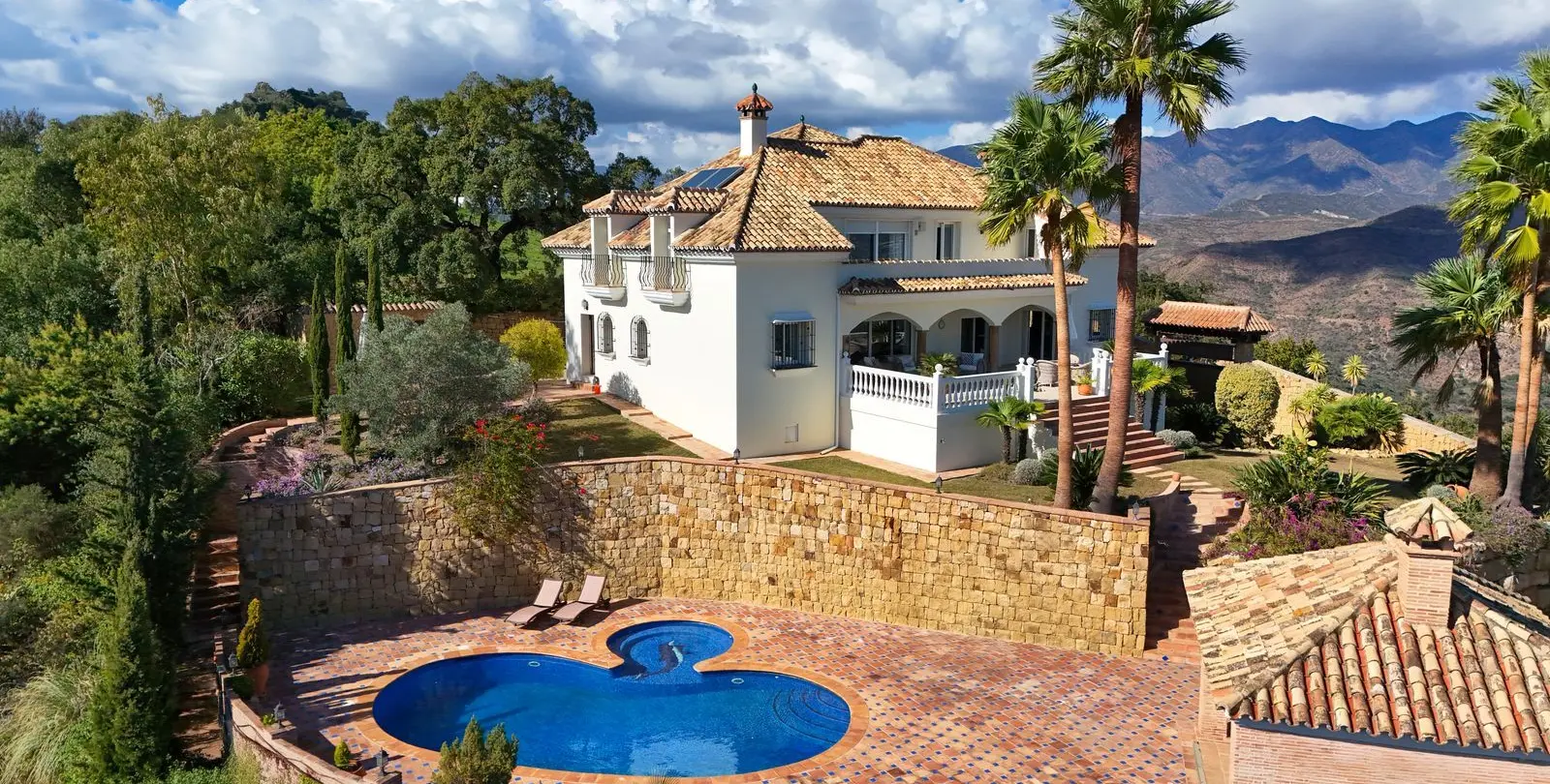 Venta de villa independiente en La Mairena 1