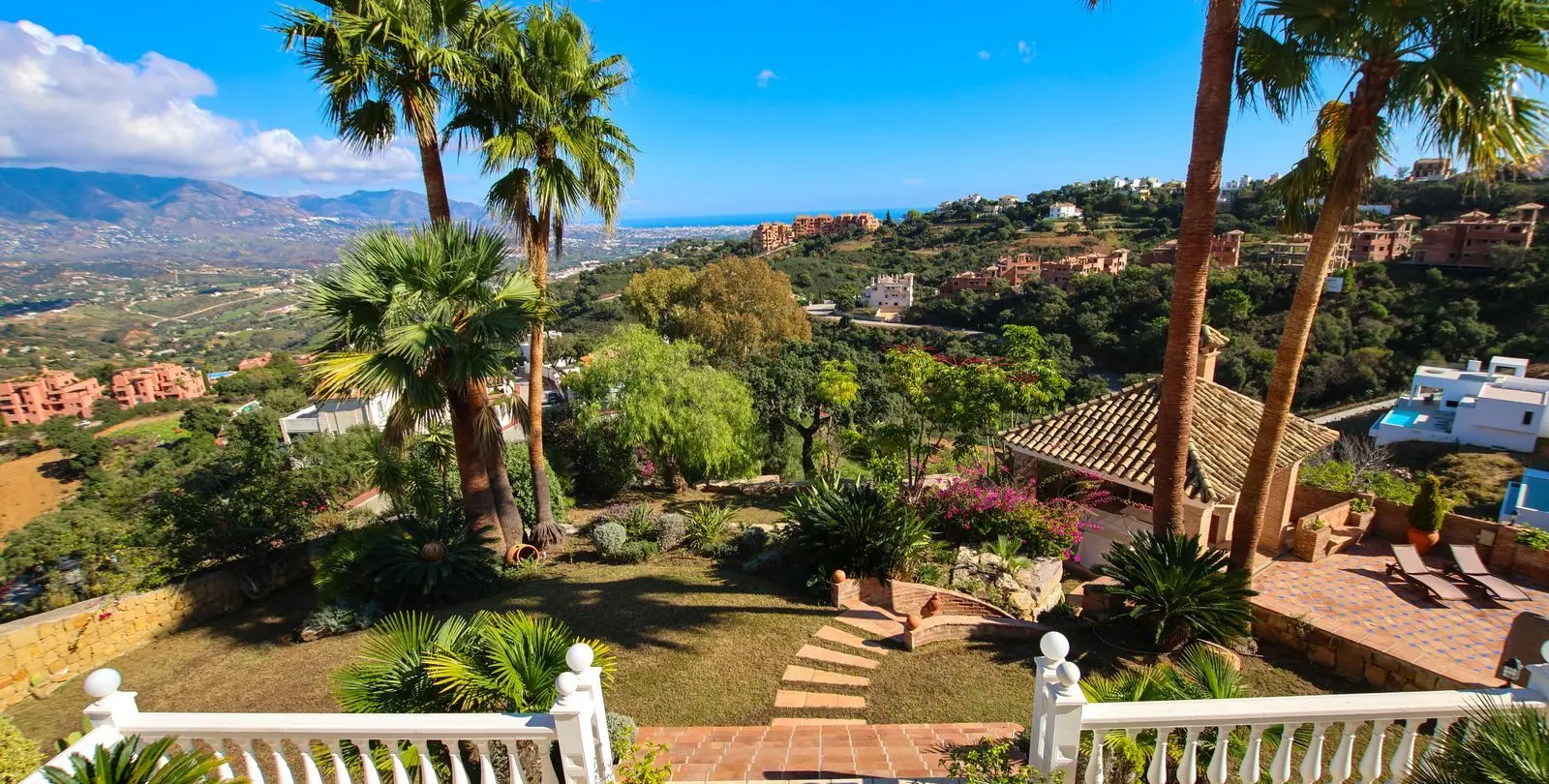 Venta de villa independiente en La Mairena 41
