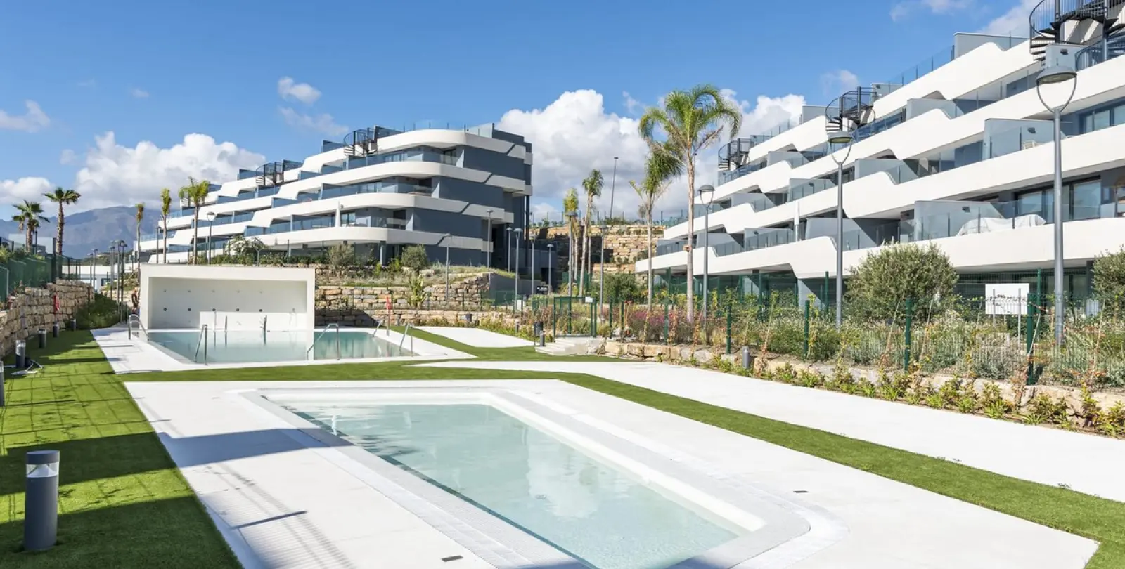 Long-term rent of ground floor apartment in Cancelada 10