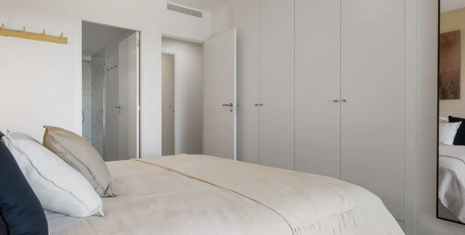 Long-term rent of ground floor apartment in Cancelada 27