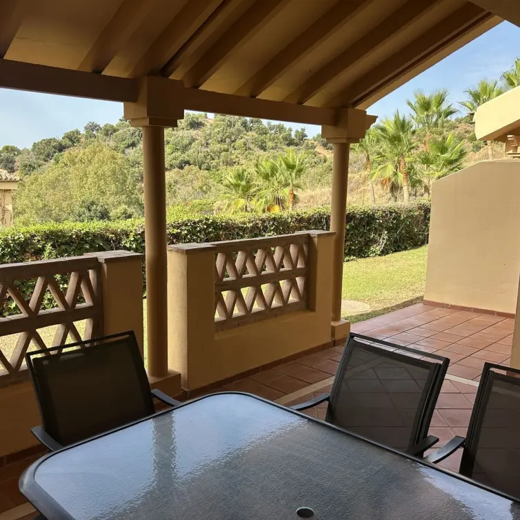 Sale of ground floor apartment in Elviria