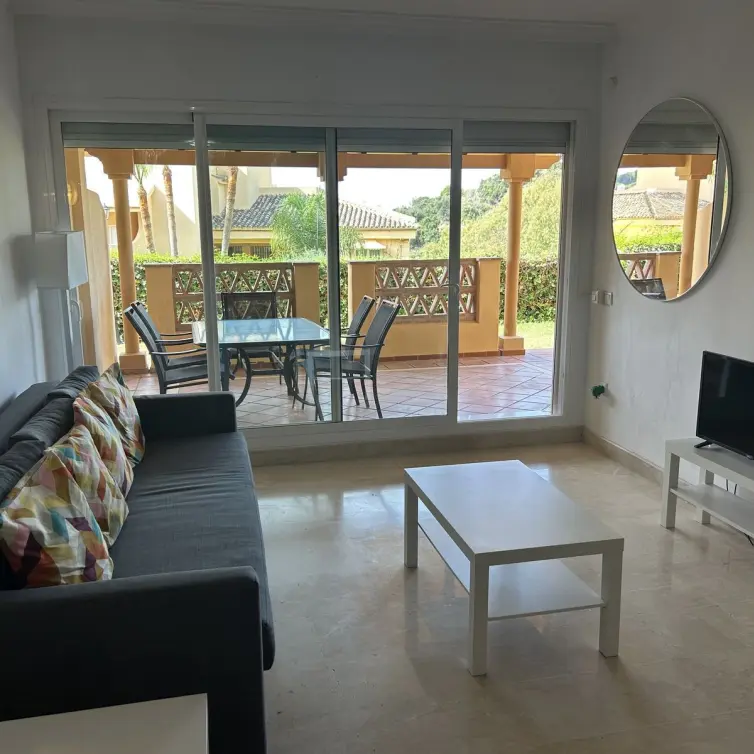 Sale of ground floor apartment in Elviria