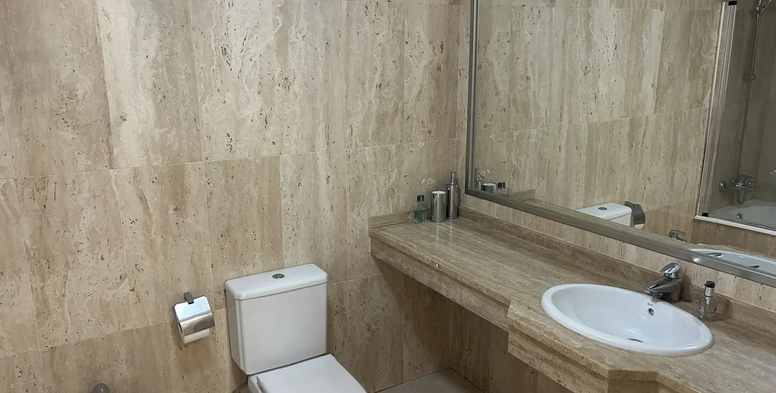 Sale of ground floor apartment in Elviria 12