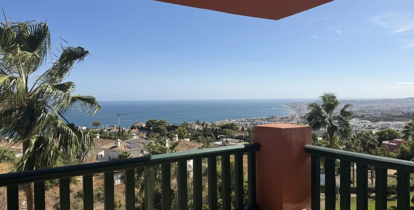 Venta de apartamento en planta media en Higueron 6