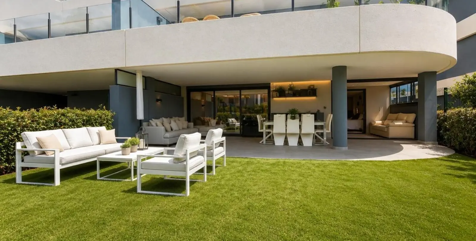 Venta de apartamento en planta baja en Selwo 1