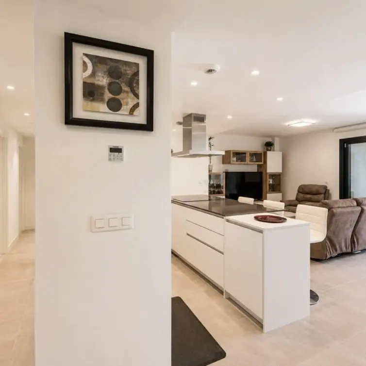 Venta de apartamento en planta baja en Selwo