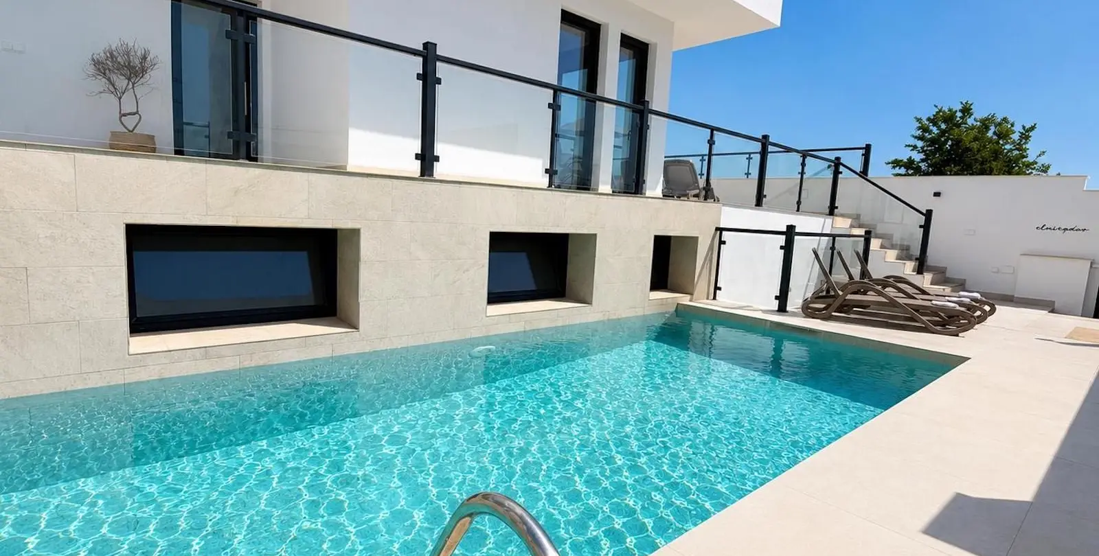 Sale of detached villa in Nerja 2
