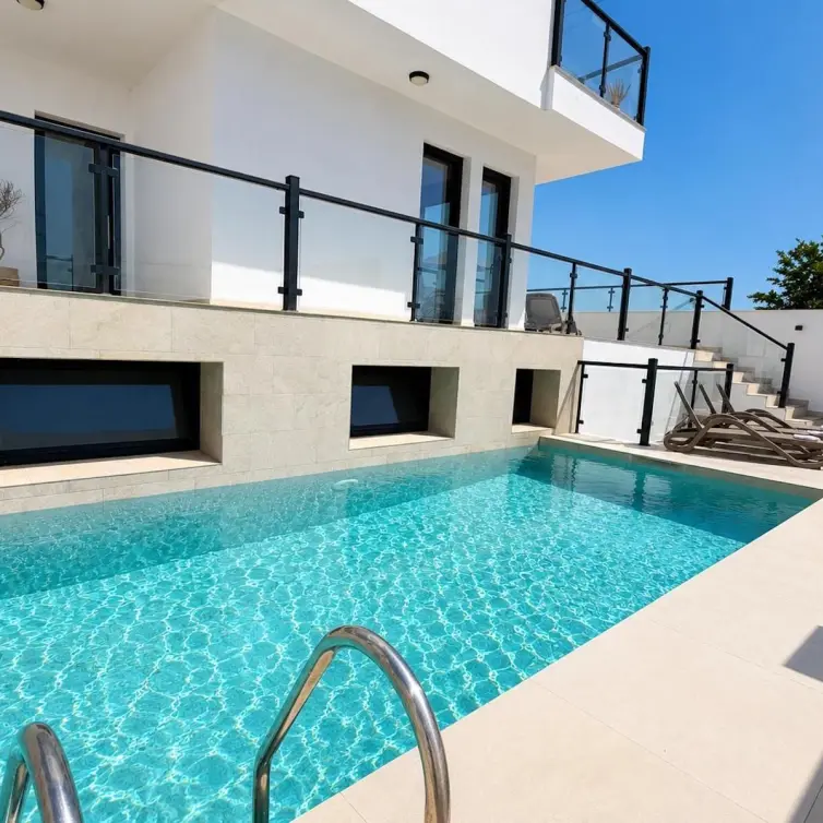 Venta de villa independiente en Nerja