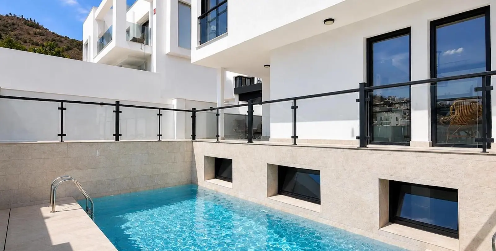 Sale of detached villa in Nerja 3