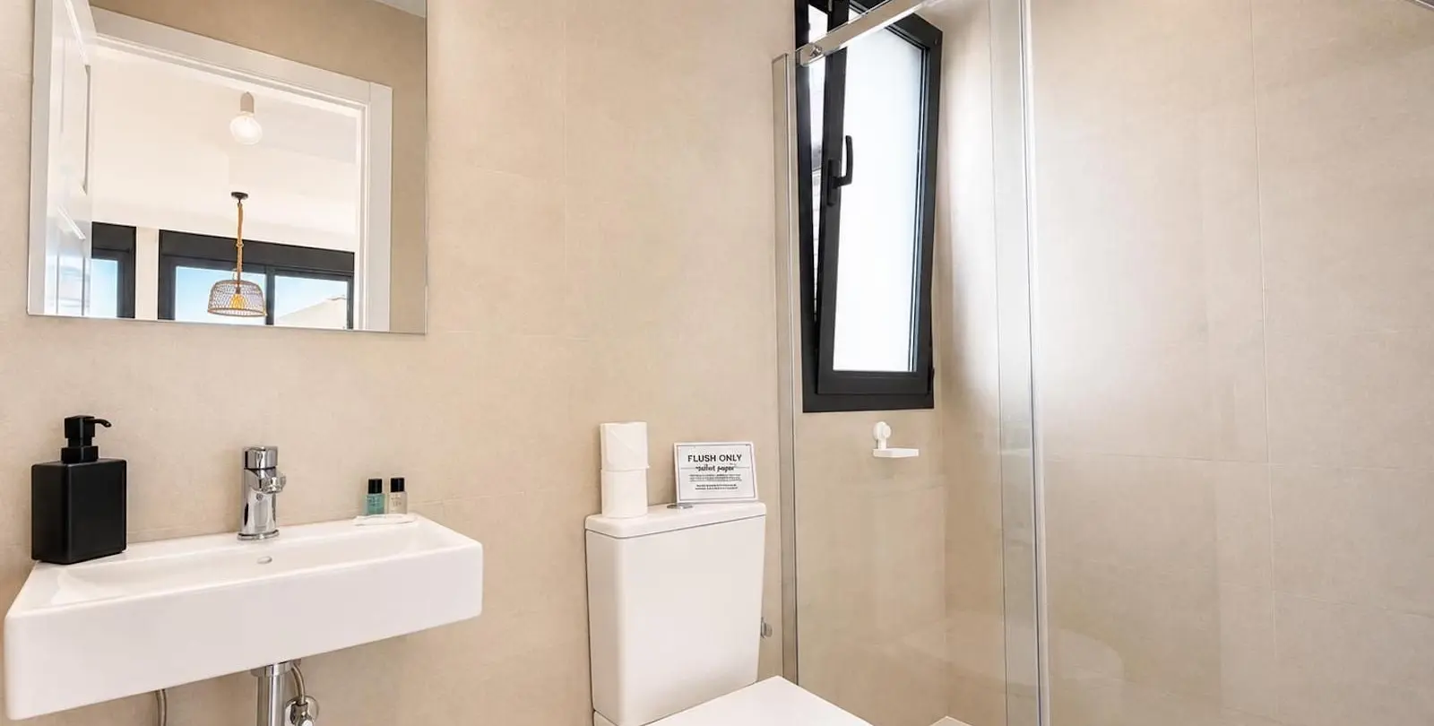 Sale of detached villa in Nerja 26