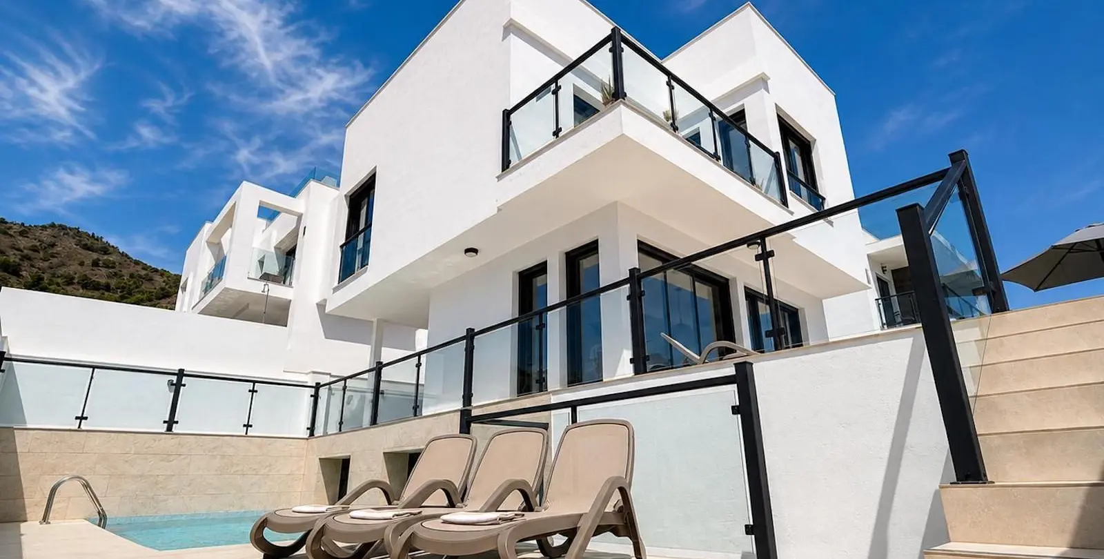 Sale of detached villa in Nerja 37