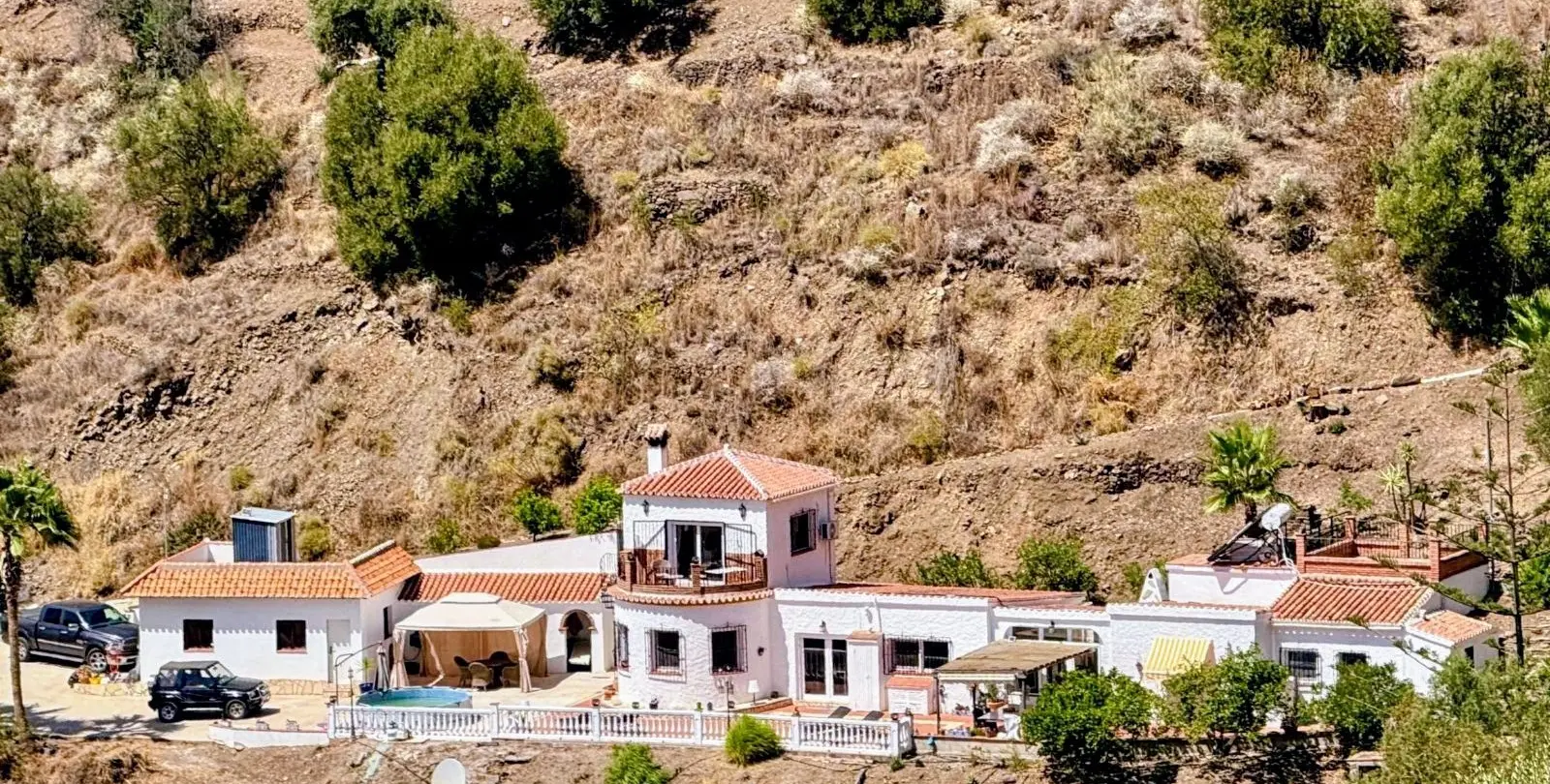 Venta de finca - cortijo en Sayalonga 3