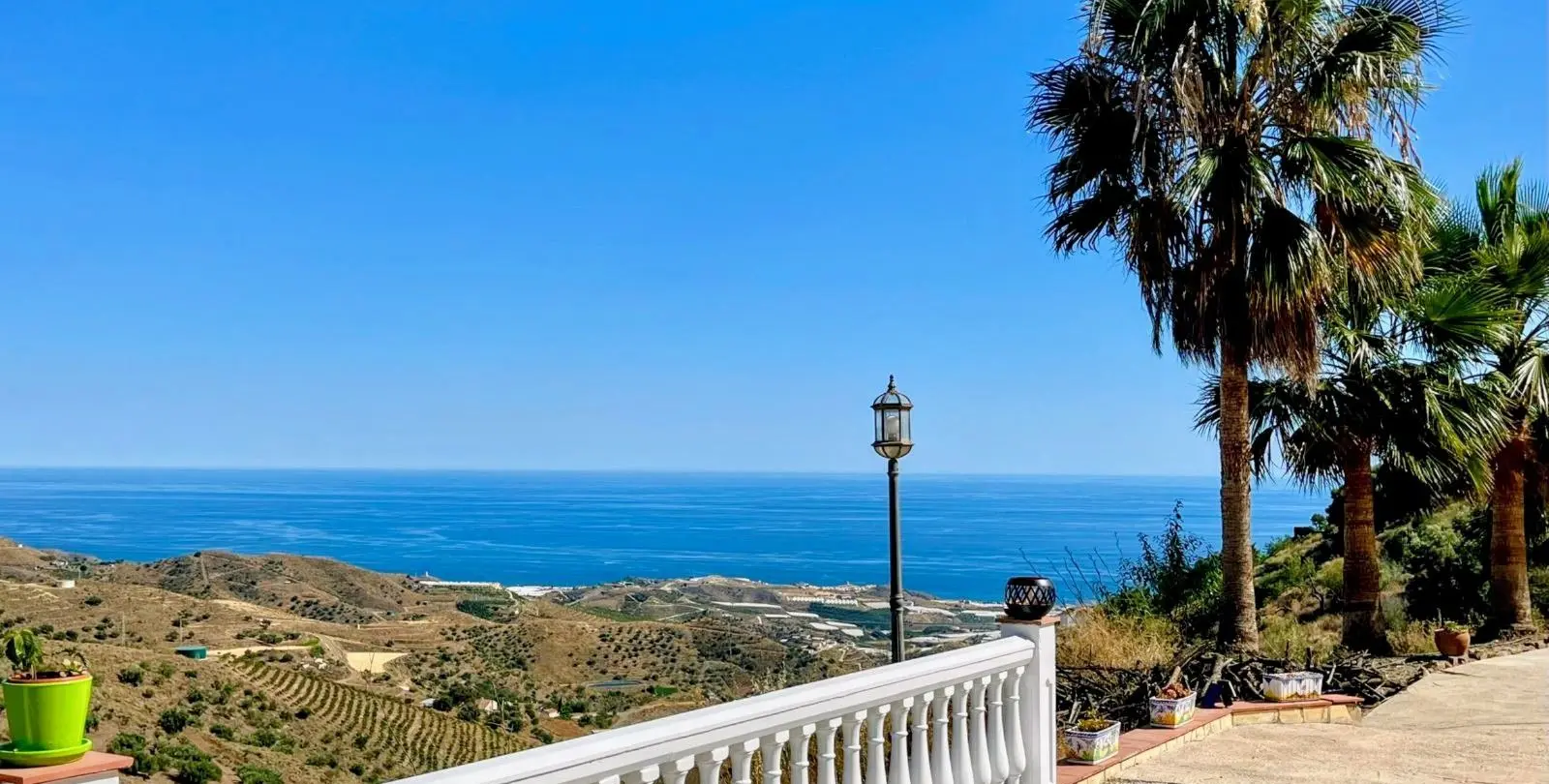 Venta de finca - cortijo en Sayalonga 5