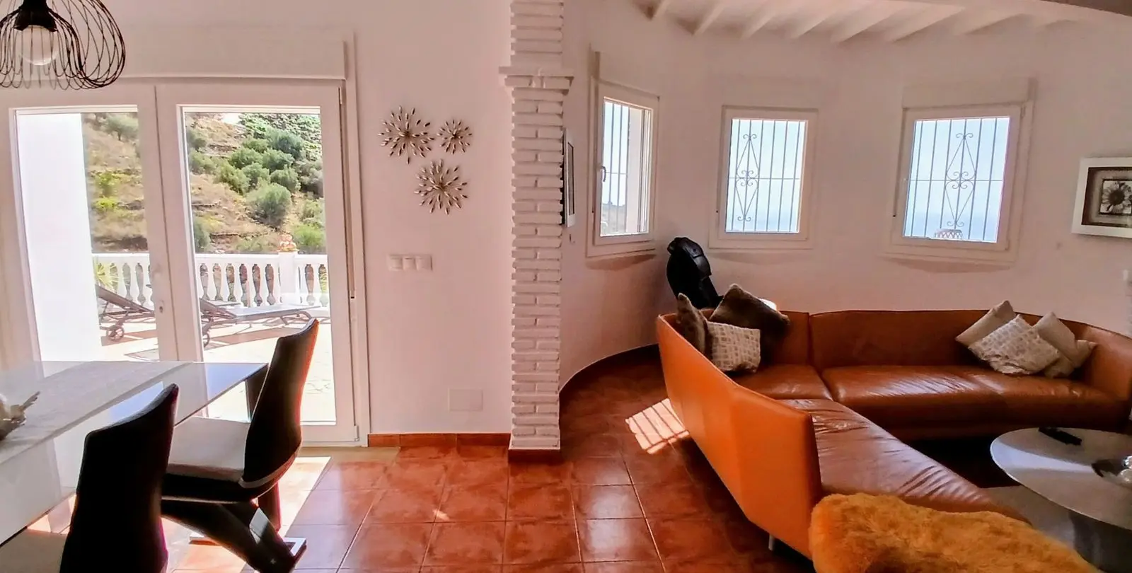 Venta de finca - cortijo en Sayalonga 40