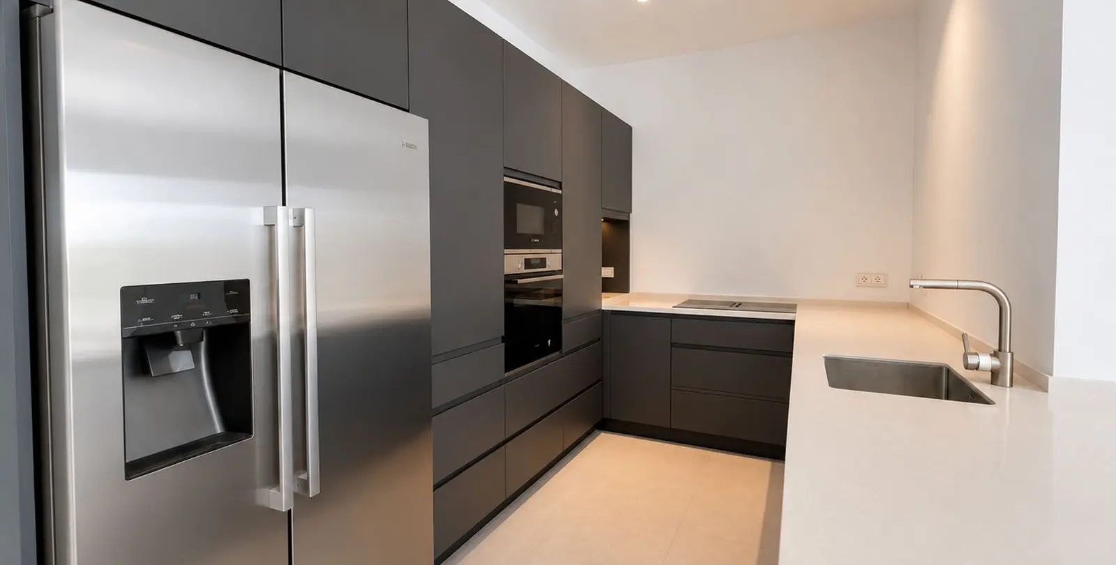 Venta de apartamento en planta baja en Los Flamingos 11