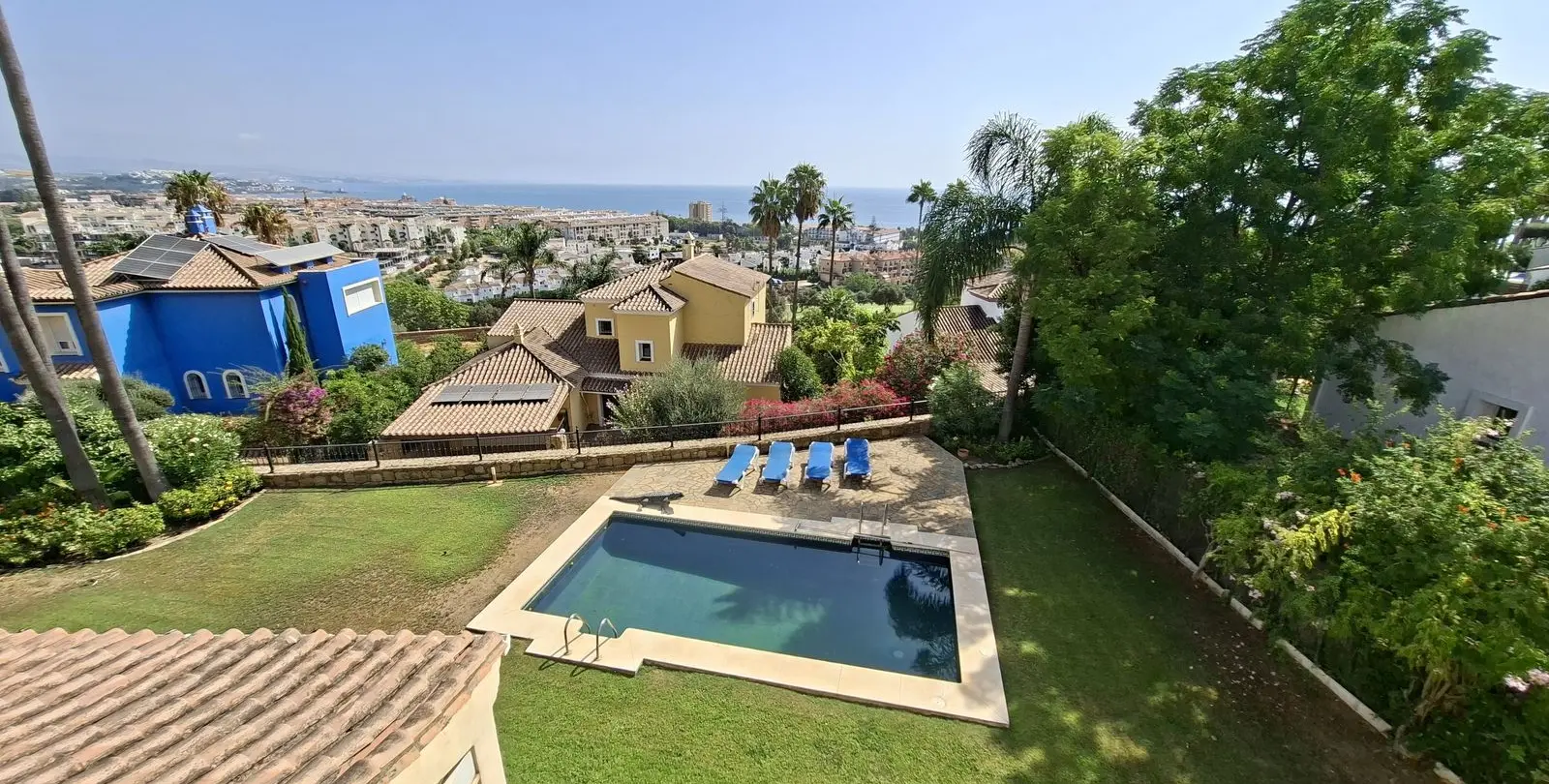 Venta de villa independiente en La Duquesa 6