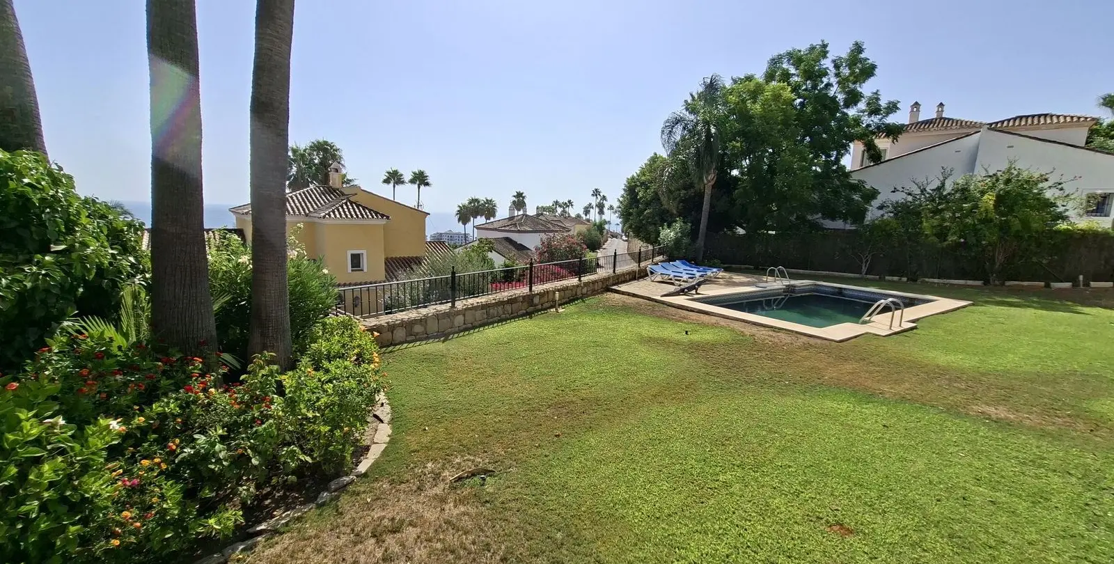 Venta de villa independiente en La Duquesa 16