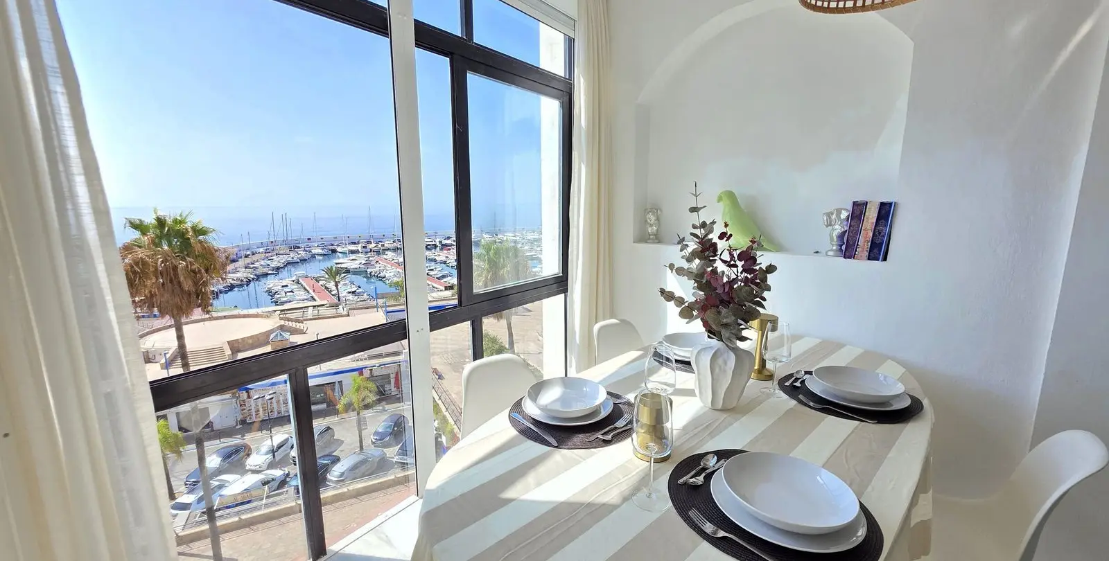 Продажа апартаментов на среднем этаже в Marbella 1