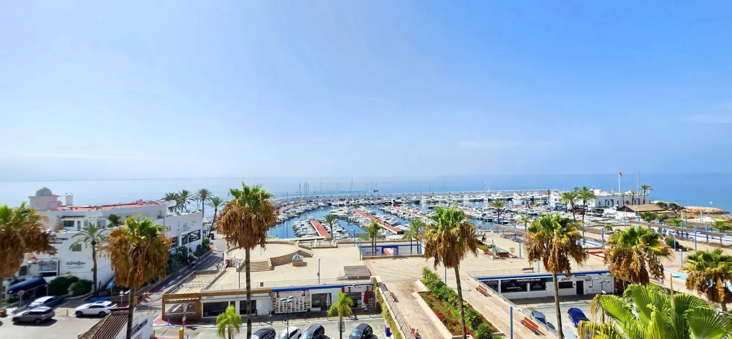 Продажа апартаментов на среднем этаже в Marbella 1