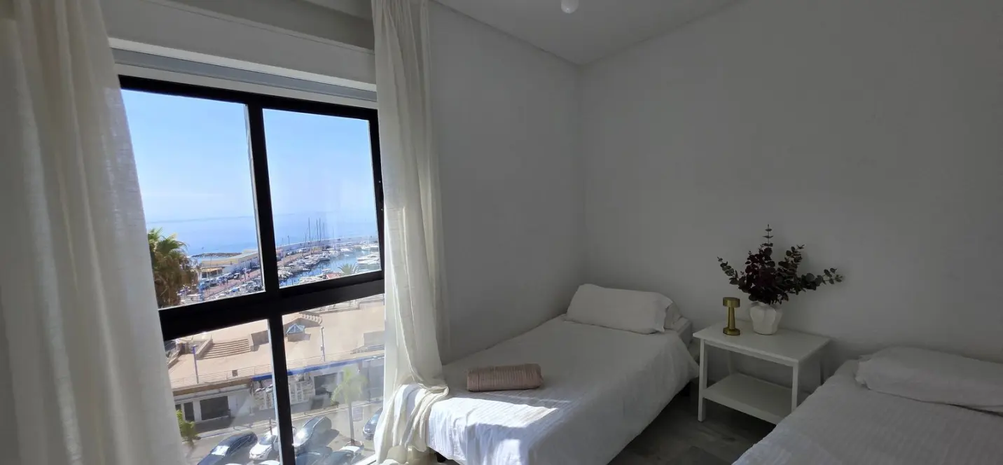 Продажа апартаментов на среднем этаже в Marbella 2