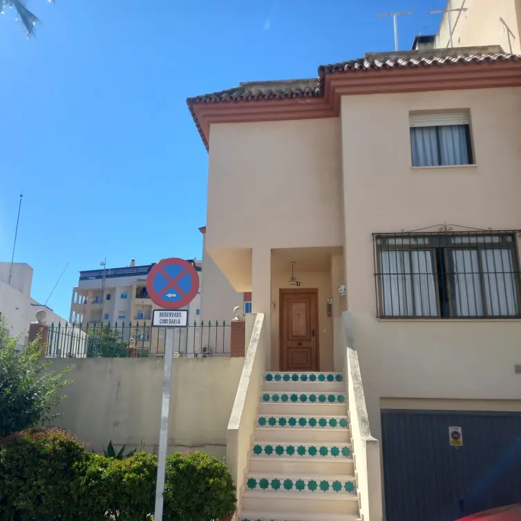 Venta de casa pareada en Estepona