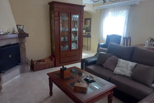 Image 4 thumb
