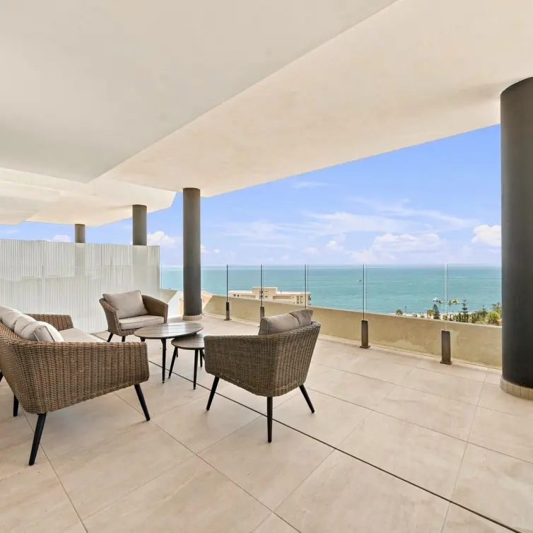 Продажа апартаментов на среднем этаже в Fuengirola