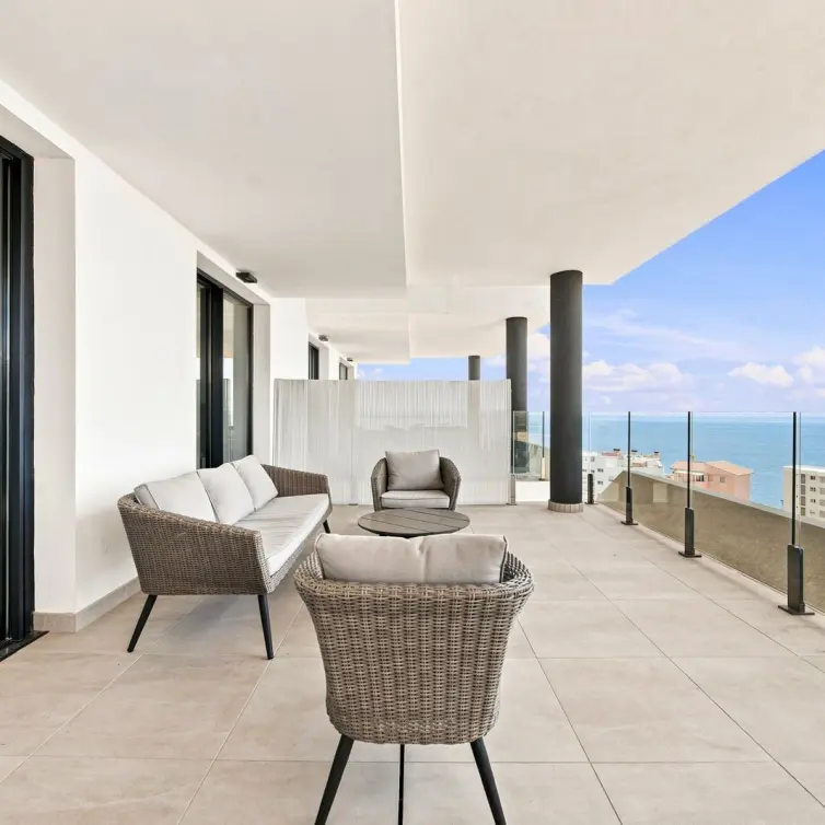 Продажа апартаментов на среднем этаже в Fuengirola