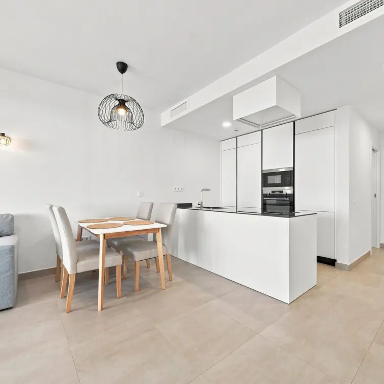 Продажа апартаментов на среднем этаже в Fuengirola