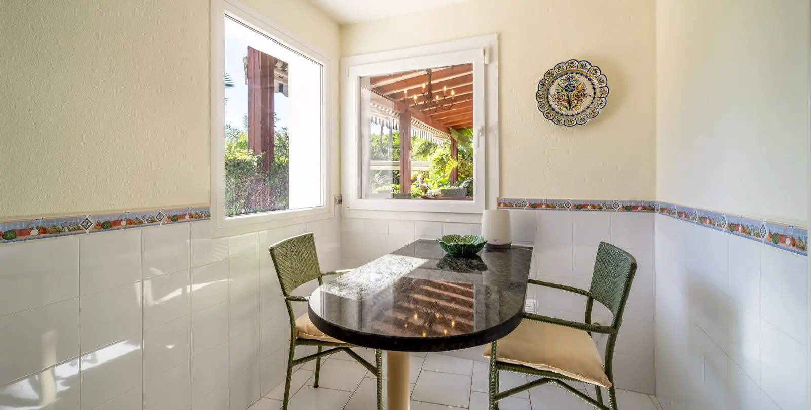 Продажа  отдельно стоящей виллы в Marbesa 12