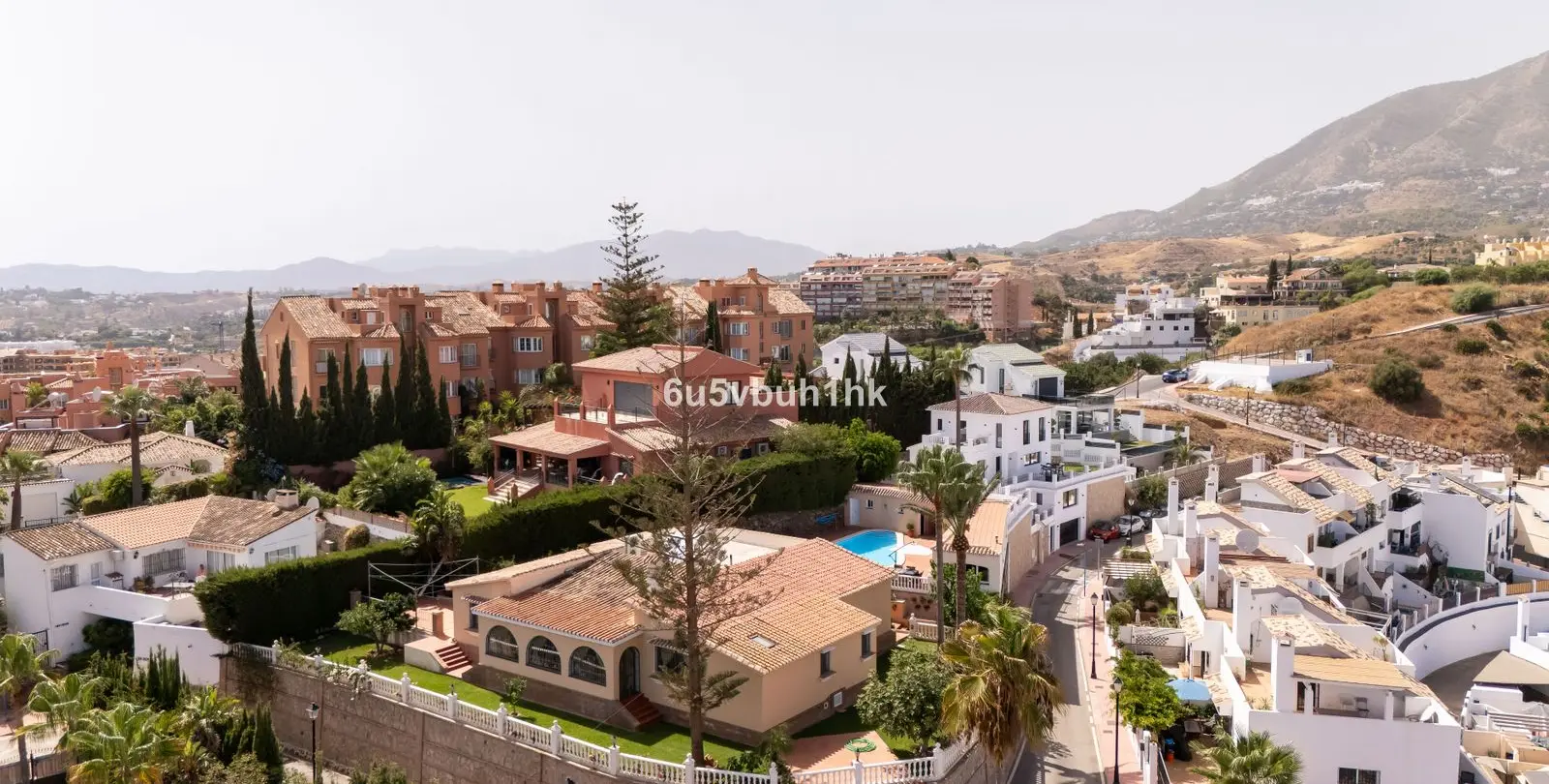 Продажа  отдельно стоящей виллы в Torreblanca 1