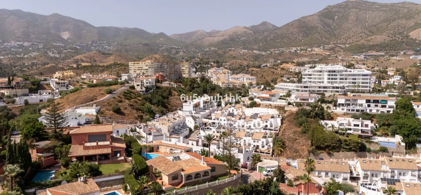 Продажа  отдельно стоящей виллы в Torreblanca 3