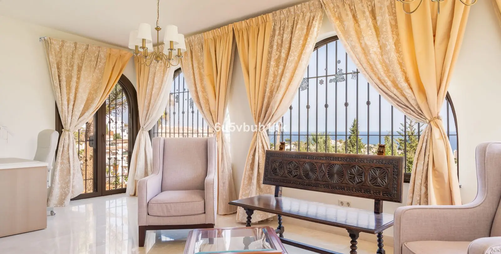Продажа  отдельно стоящей виллы в Torreblanca 26