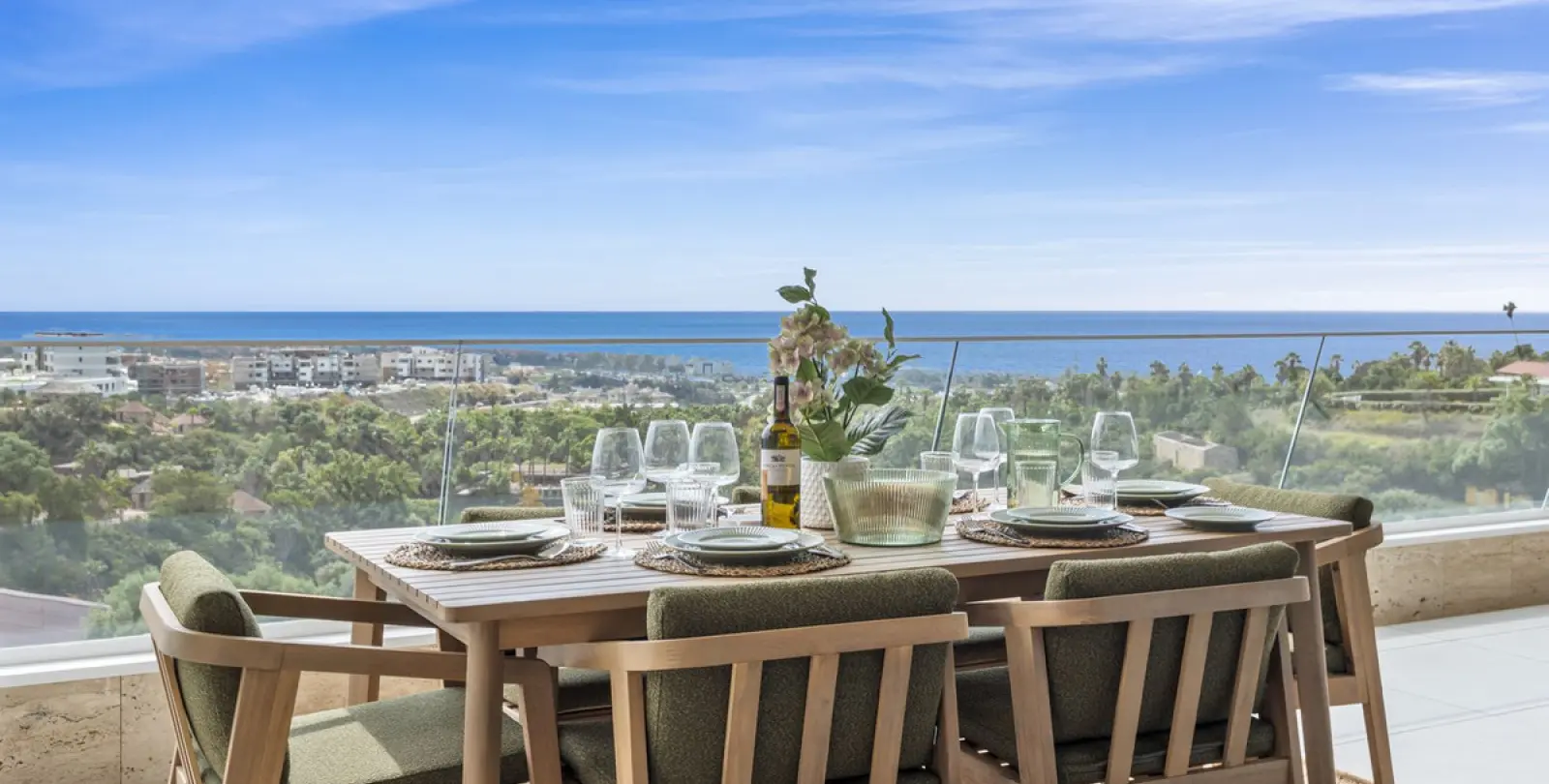 Долгосрочная аренда апартаментов на среднем этаже в Estepona 21