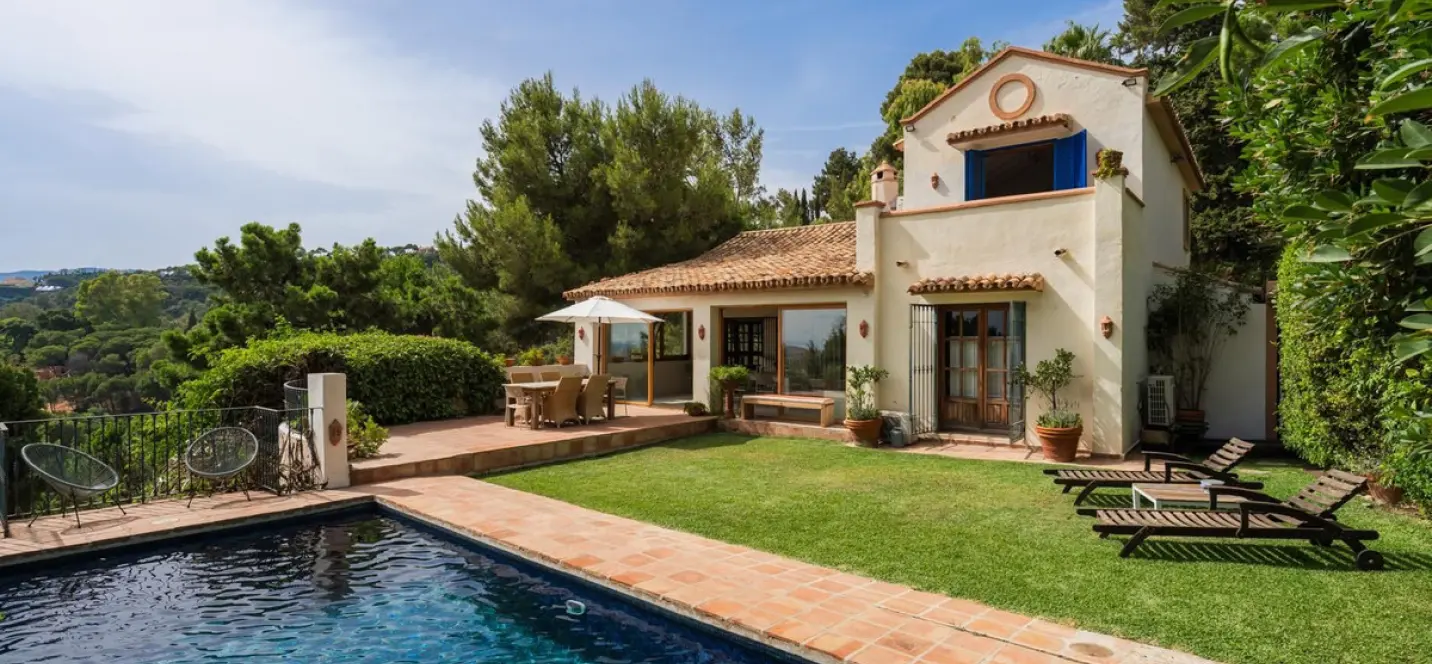Long-term rent of detached villa in El Madroñal 0