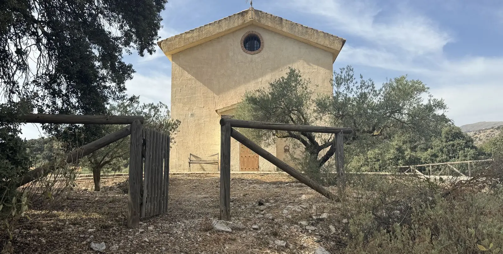 Venta de finca - cortijo en Alfarnate 2