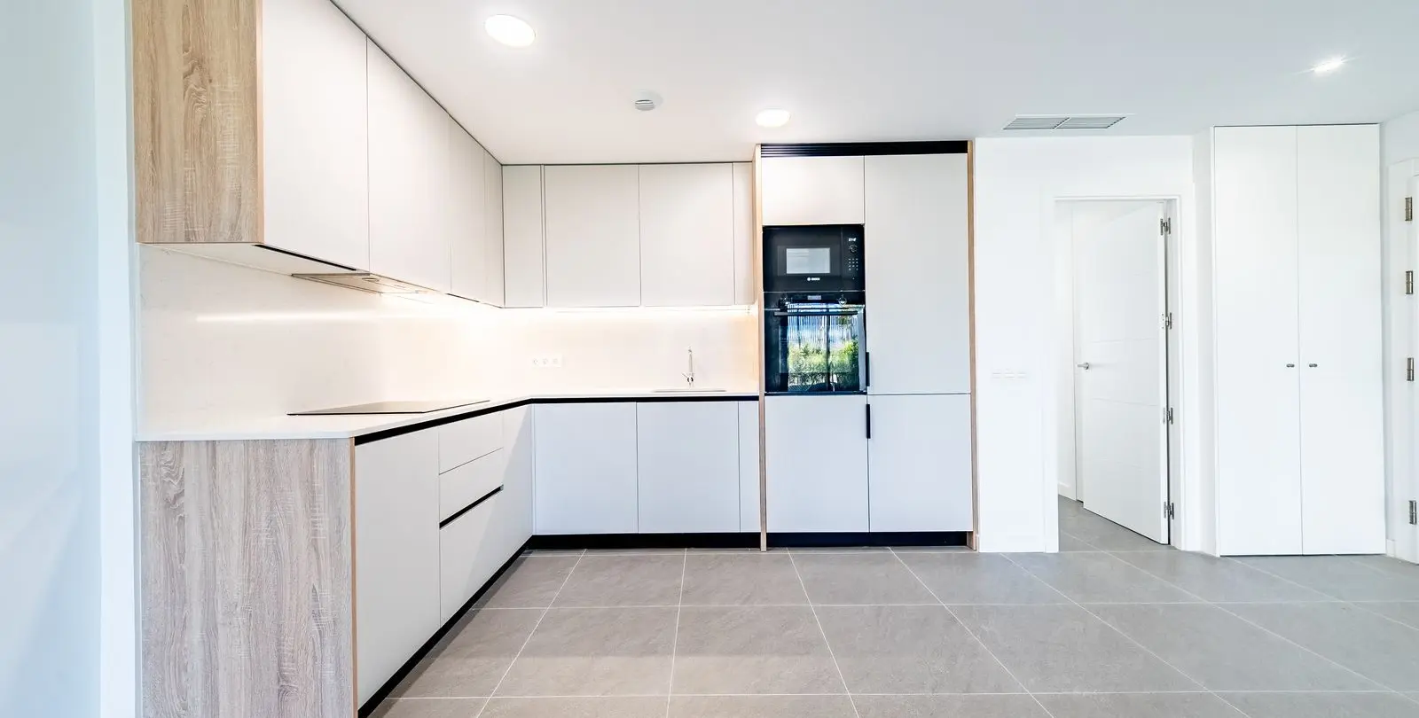 Venta de apartamento en planta baja en El Chaparral 10