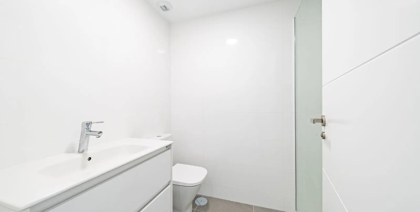 Venta de apartamento en planta baja en El Chaparral 13