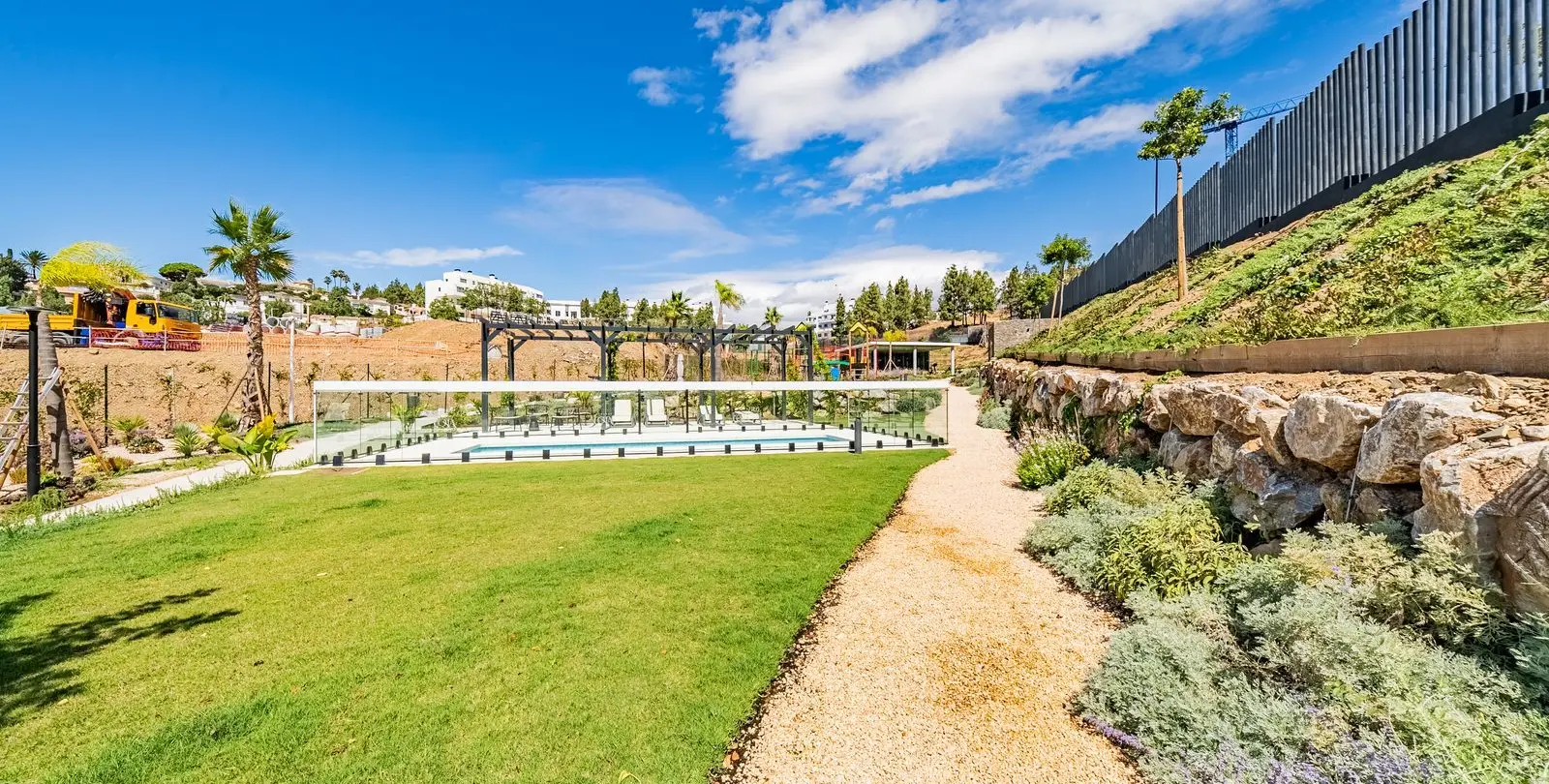 Venta de apartamento en planta baja en El Chaparral 30