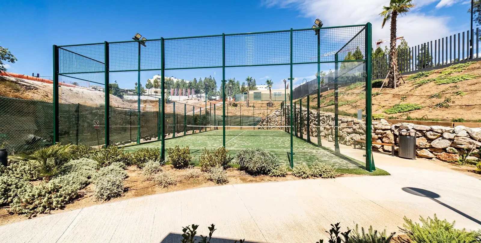 Venta de apartamento en planta baja en El Chaparral 34