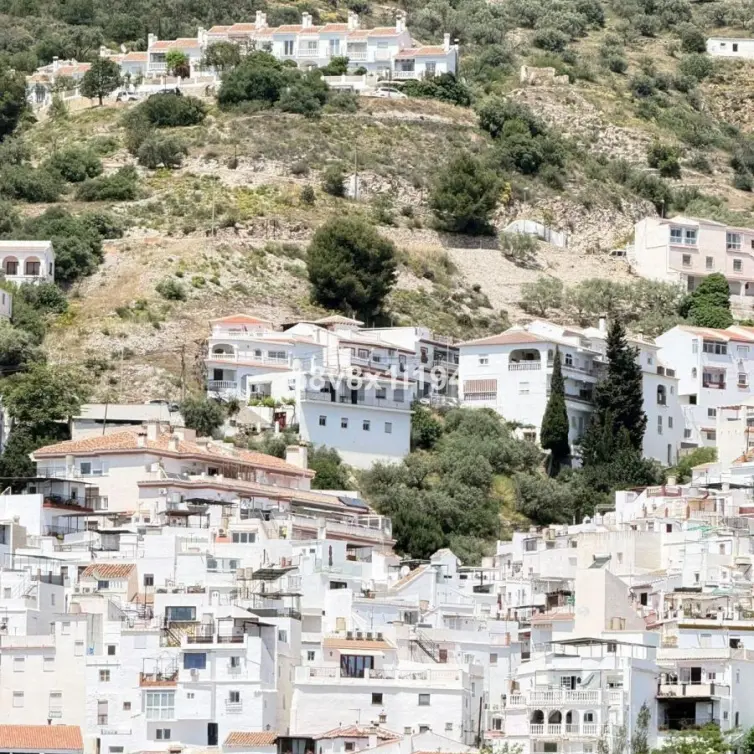 Sale of detached villa in South of spain